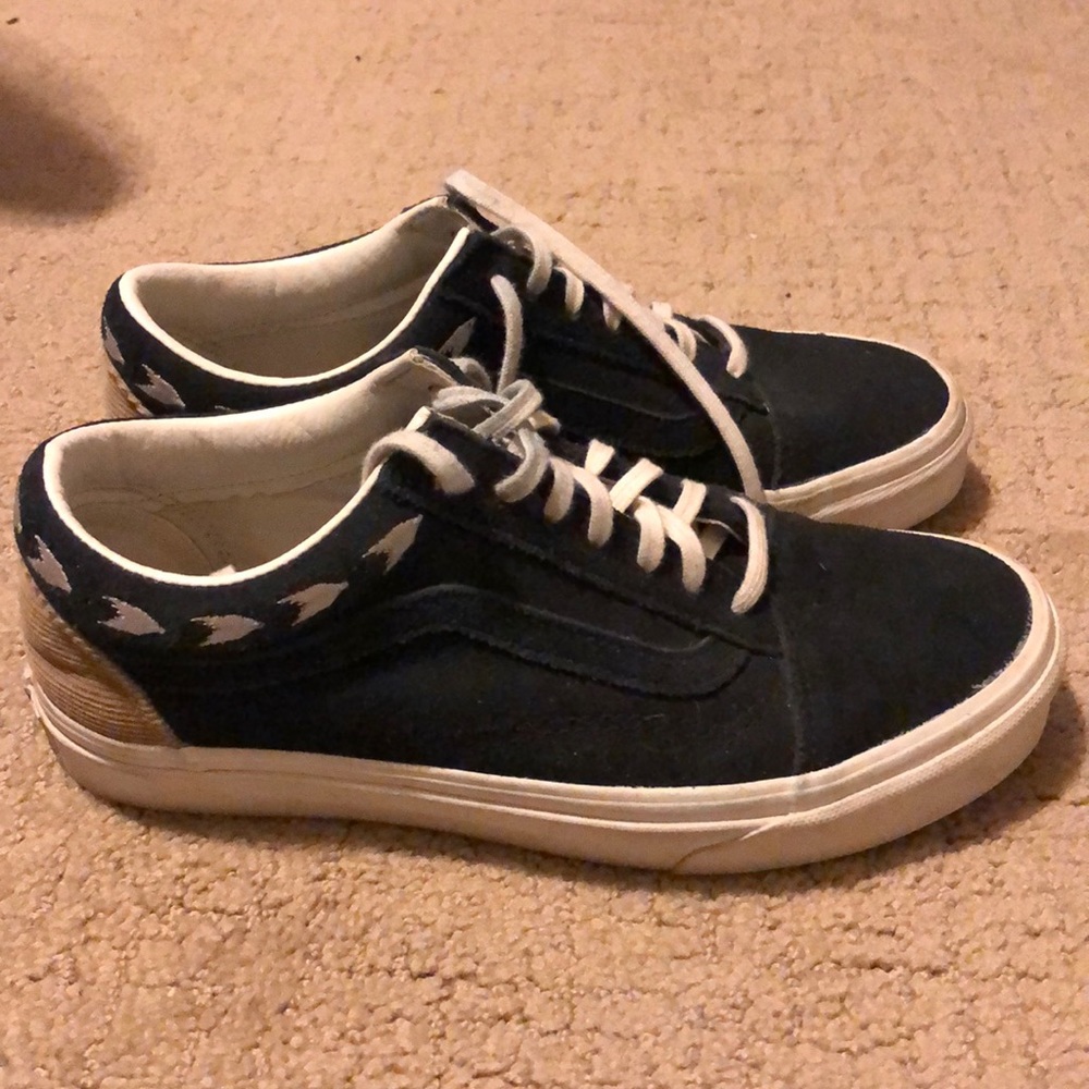 Black vans